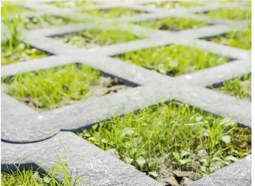 Dalle recyclé remplissage gazon